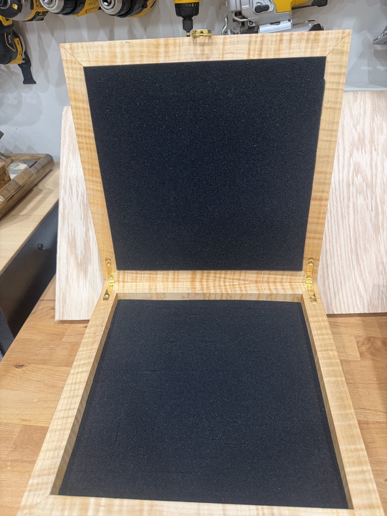 Maple Gun Box